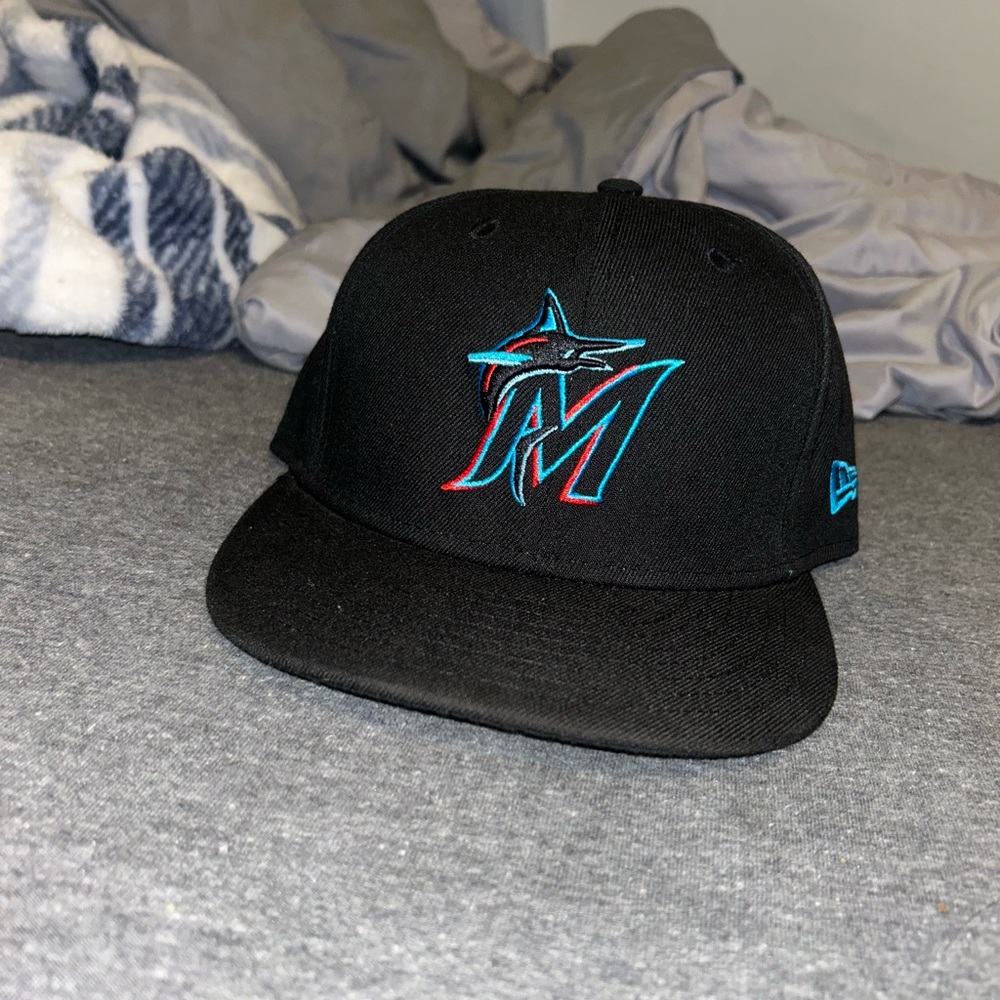 Miami Marlins Fitted Hat